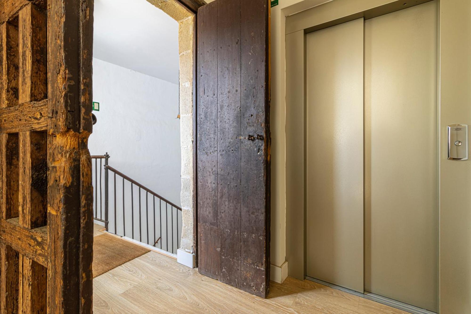 Cream Loft Siente Jerez Parking Incluido Apartment Jerez de la Frontera Exterior photo